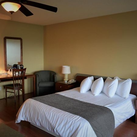 Motel Quatre Saisons Forestville Exterior foto