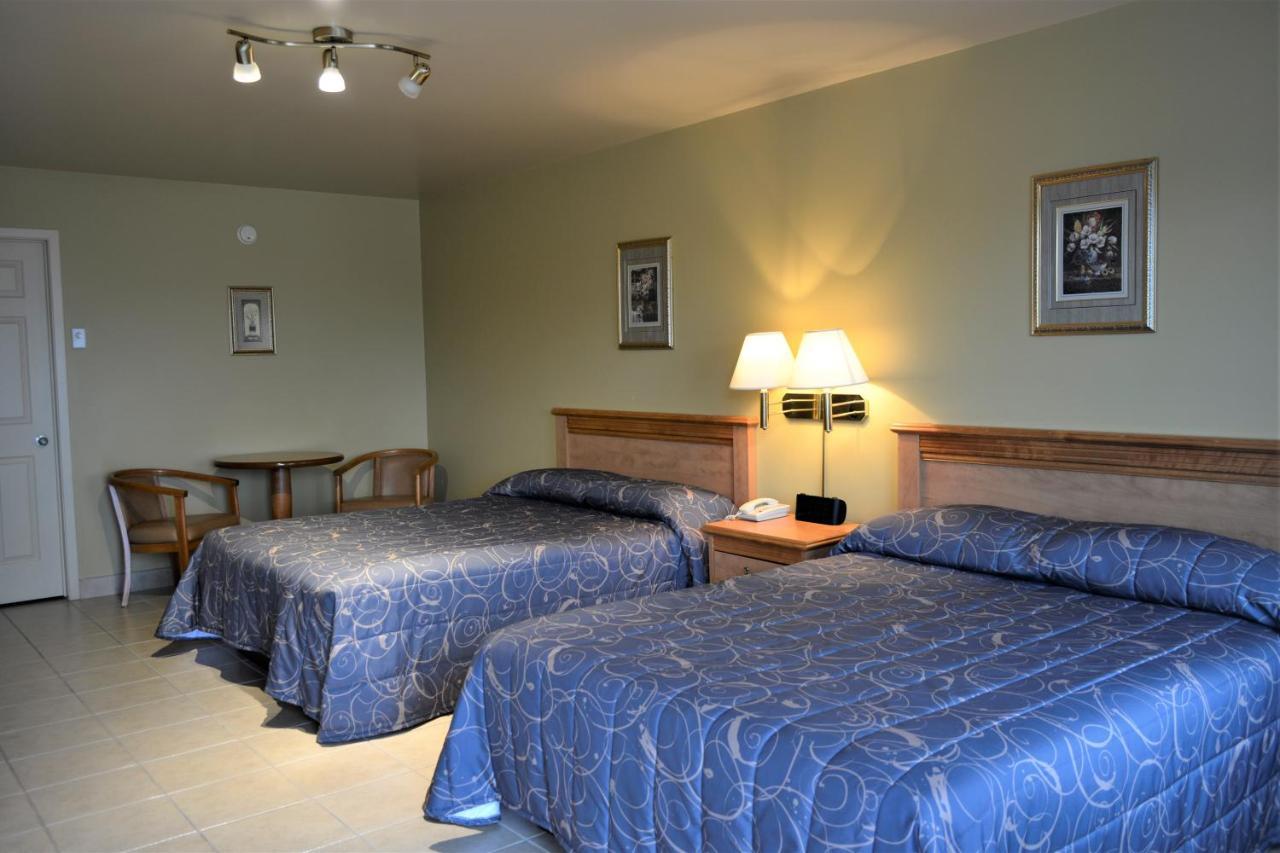 Motel Quatre Saisons Forestville Exterior foto