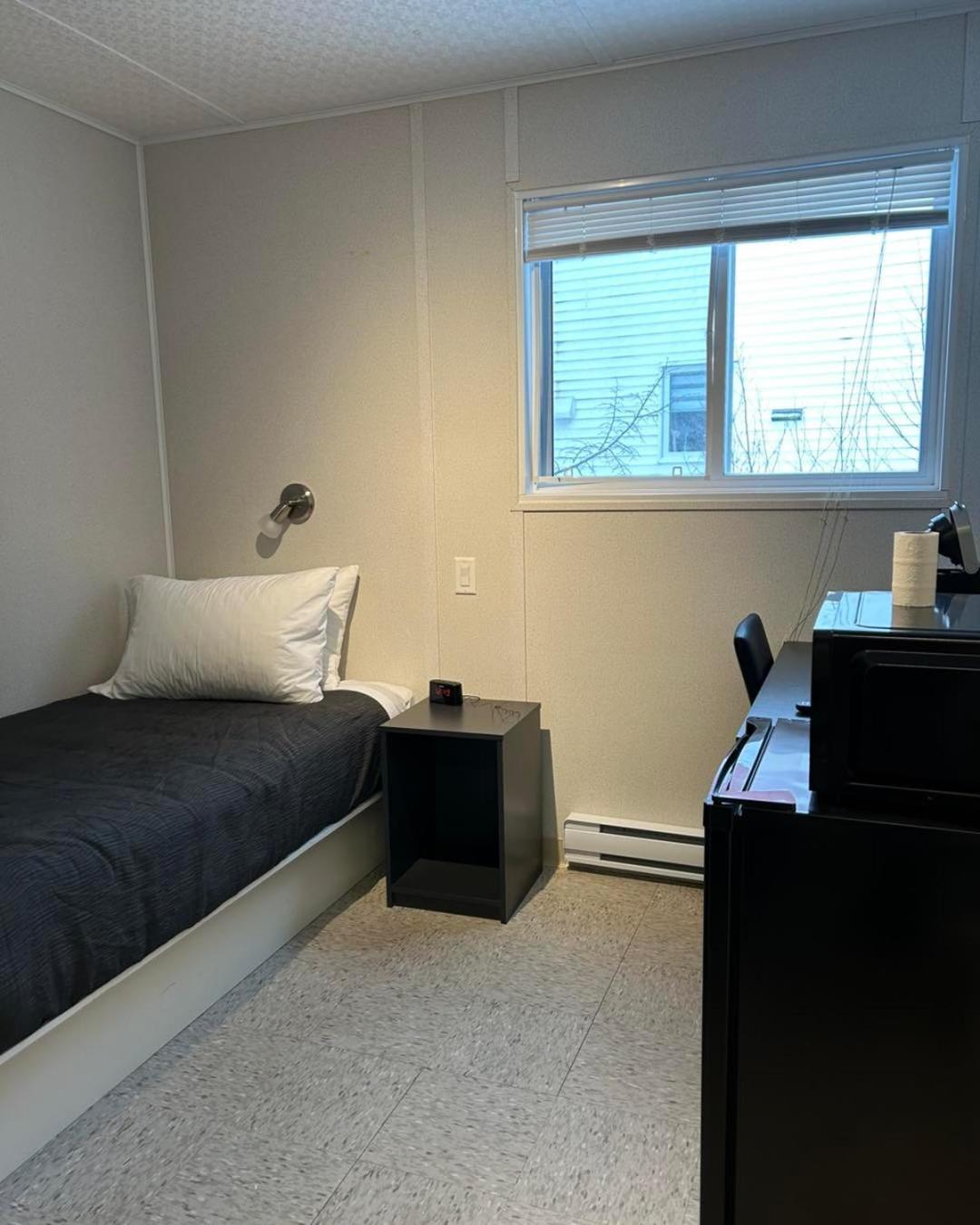 Motel Quatre Saisons Forestville Quarto foto